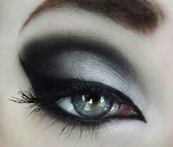  Maquillaje gótico 💚 - 3