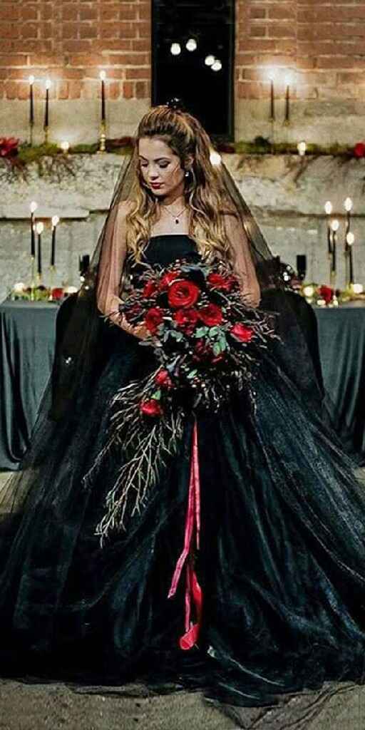  Vestidos de novia con aires goticos 💚 - 5