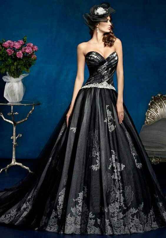  Vestidos de novia con aires goticos 💚 - 9