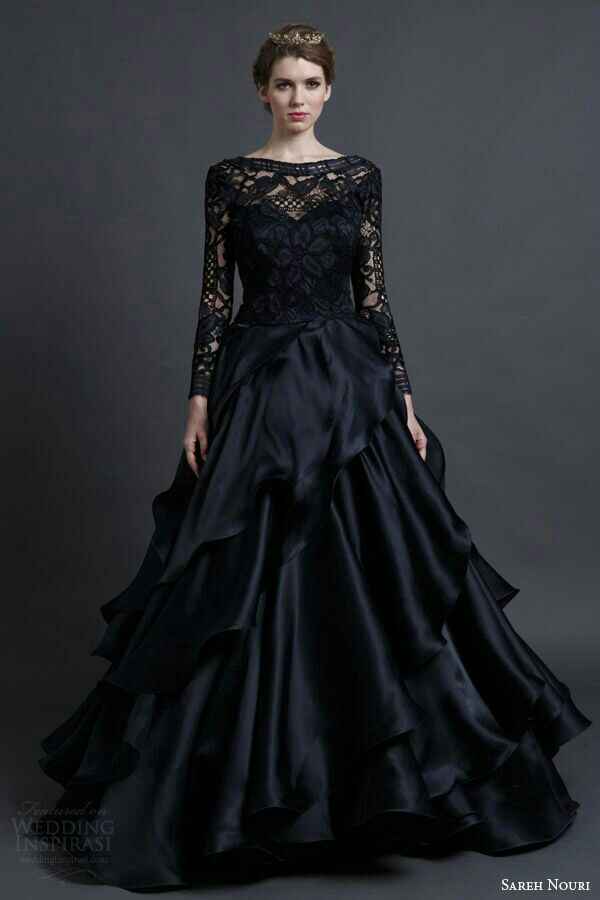  Vestidos de novia con aires goticos 💚 - 10