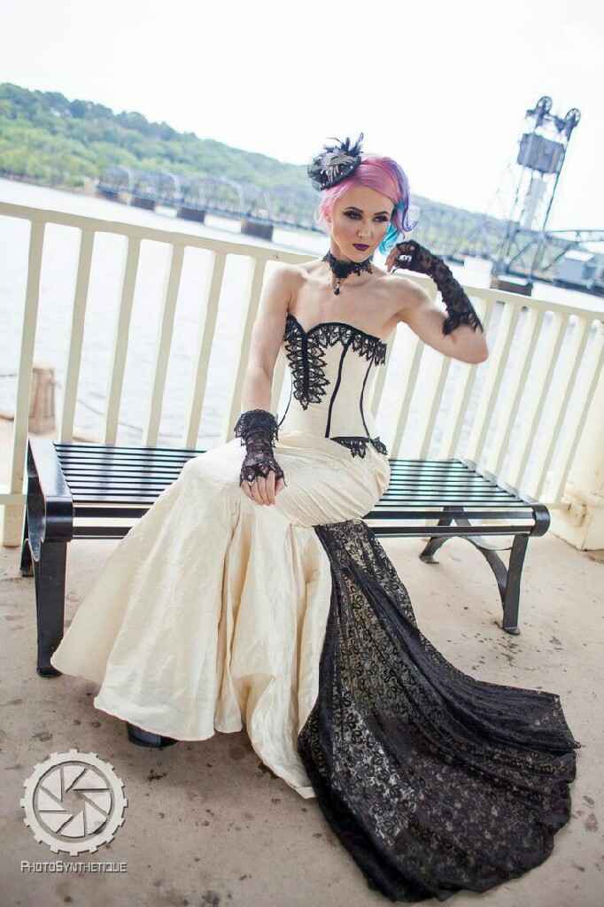  Vestidos de novia con aires goticos 💚 - 20