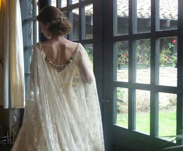  Vestidos con capa 💚 - 19