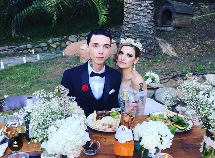 Boda de andy biersack 💜 - 14