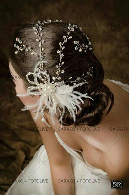Tocado con plumas - 2