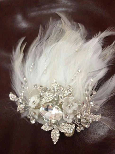 Tocado con plumas - 11