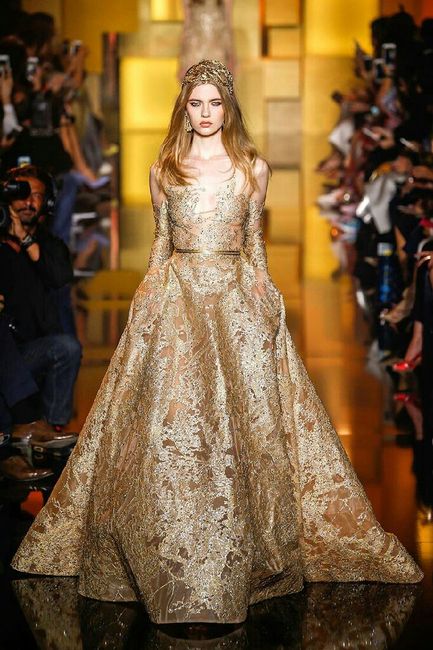  Vestido de novia con dorado - 6