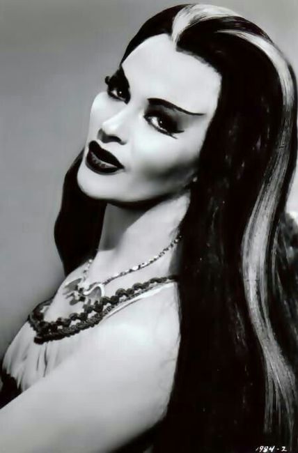  Looks inspirado en las divas del horror  💀 - 22