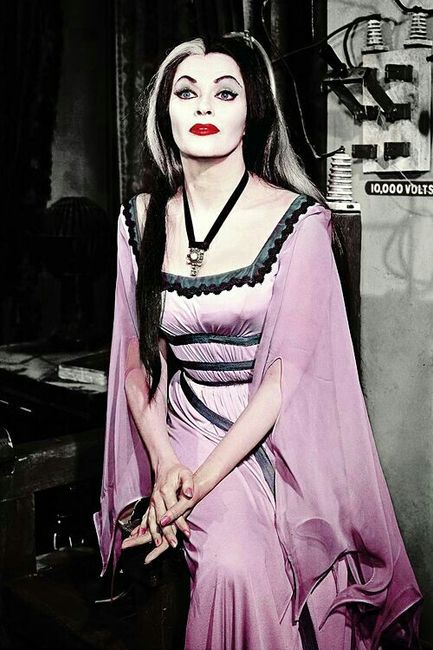  Looks inspirado en las divas del horror  💀 - 23
