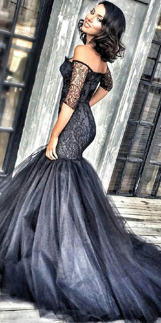  Vestidos de novia con aires goticos 💚 - 15