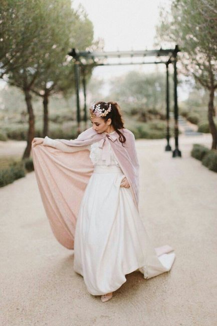  Vestidos con capa 💚 - 14