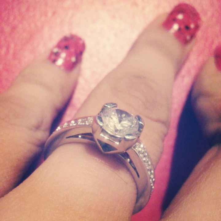 Catálogo de anillos de compromiso de Bodas.com - 1