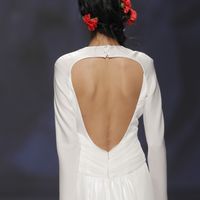trenzas, claveles y perlas