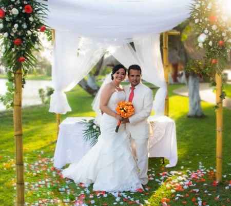 Enamorados y felices...♥