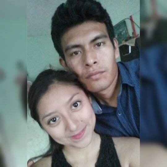 el es mi ayuda idónea , el hombre diseñado perfectamente para mi,tardo un año en conquistarme , ya q