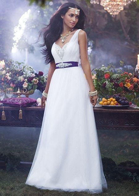 Qué princesa Disney eres según tu vestido de novia? 6