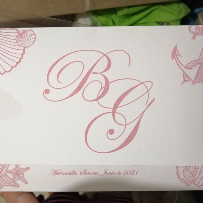 Necesito ideas para invitaciones para mi boda en playa. 5