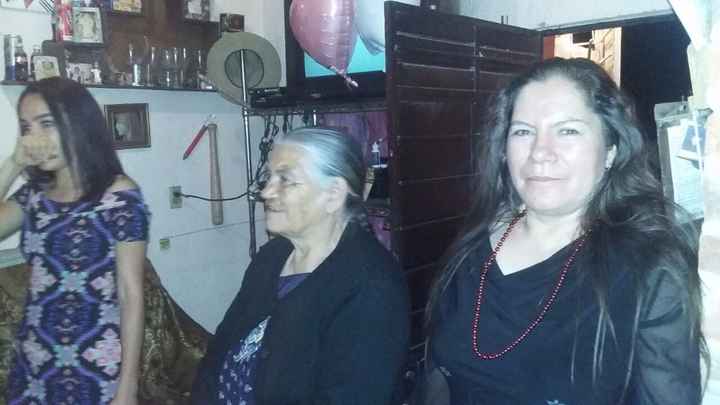 MI AMIGA, LA MAMA DE MI SUEGRA Y MI SUEGRA 