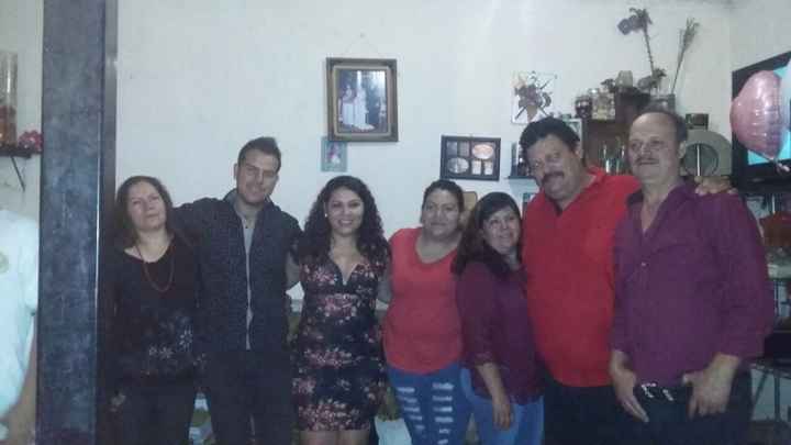 Mi suegra, mi FM, yo, mi hermana, mi mama, mi papa y mi suegro 