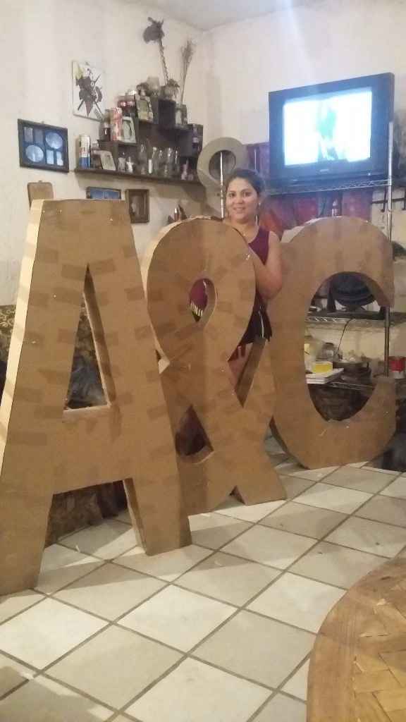 letras gigantes A & C