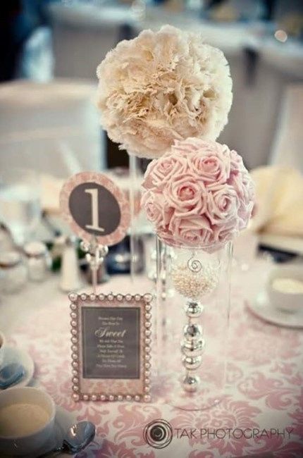 Con otras flores y en tonos amarillos