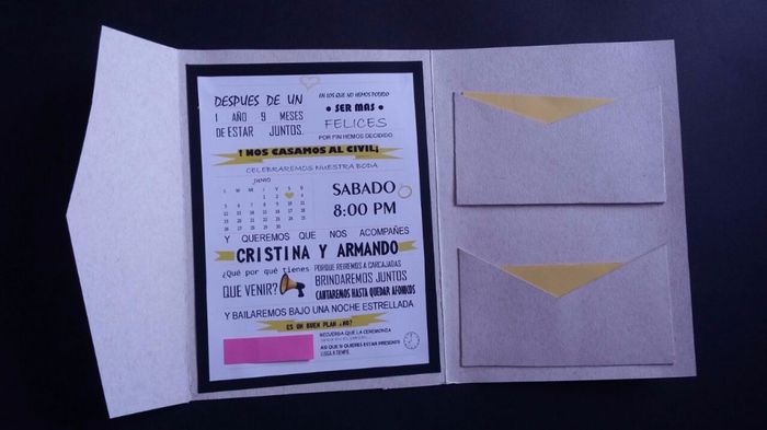 esta es la parte de adentro yo hice el diseño y las letras 