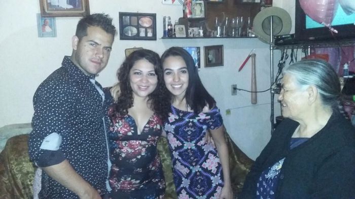 Mi FM, YO Y UNA AMIGA 