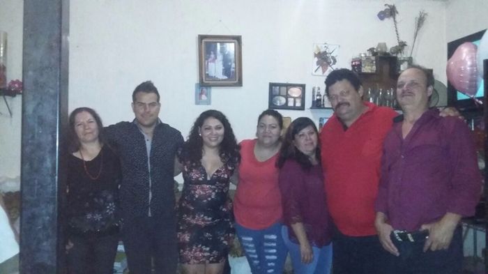 Mi suegra, mi FM, yo, mi hermana, mi mama, mi papa y mi suegro