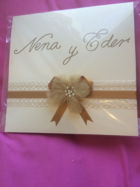 Cuanto pagaron por cada invitación? - 1