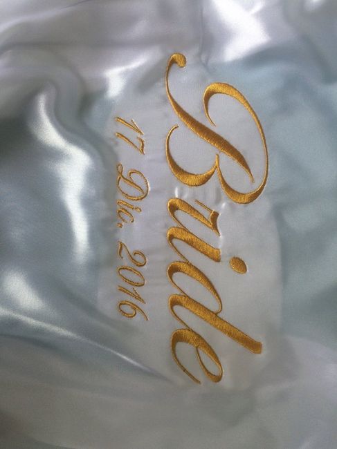 Soy nena , me presentó: nuestra boda es estilo glam el color será el dorado y me caso el 17 dic 2016