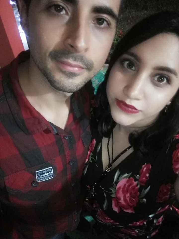 ¿Ya te tomaste alguna foto navideña con tu pareja? 🎅 - 1