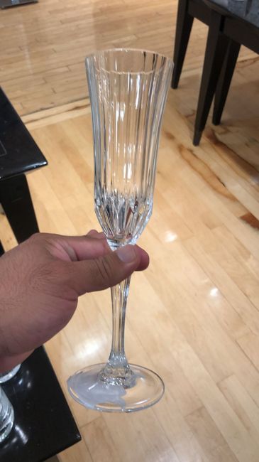 Vámonos de compras, copas para el brindis 🍷🍷 2