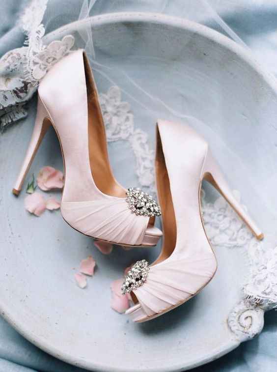 Si quiero estos zapatos tercera opcion: