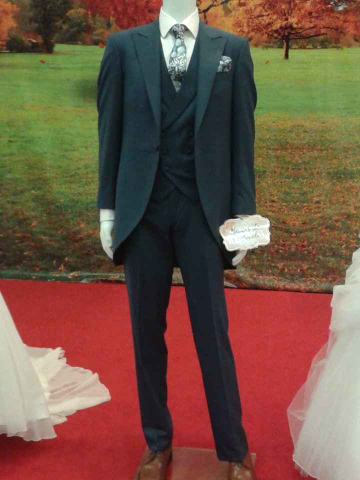 Que traje usarán sus novios?  - 1