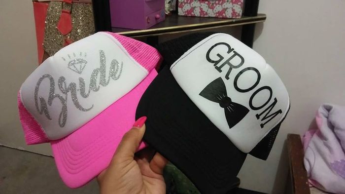 Nuestras gorras estan monas jaja