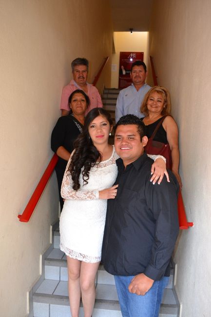 saliendo del registro todos juntos