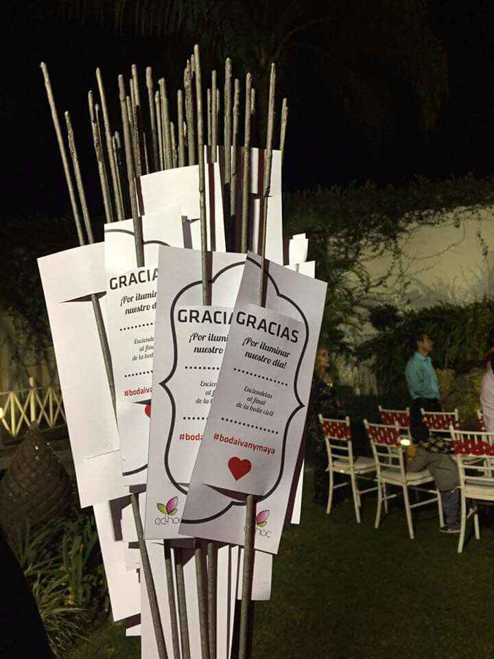 Luces de bengala para ceremonia civil - 1