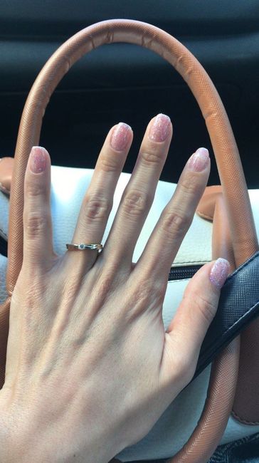 mi hermoso anillo de compromiso 