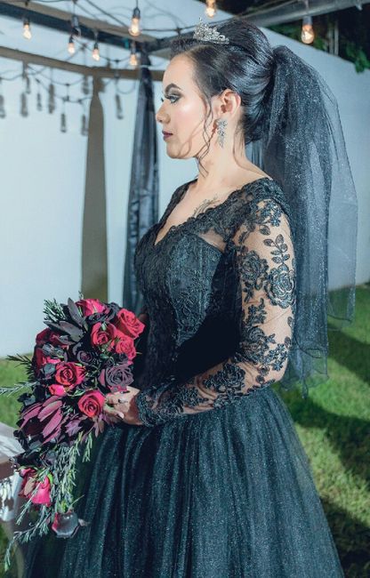 Brides 👰🏽 in black 🖤🖤🖤 10