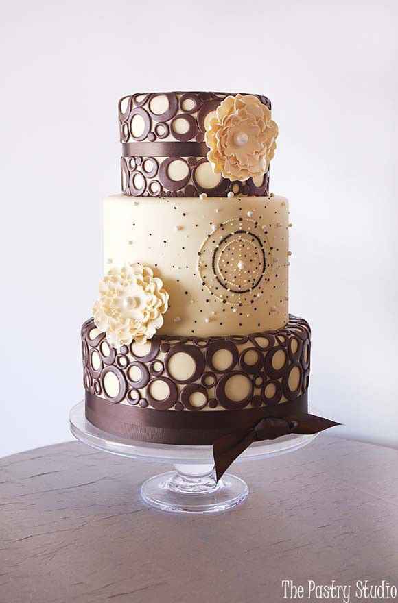 idea pastel beige + chocolate