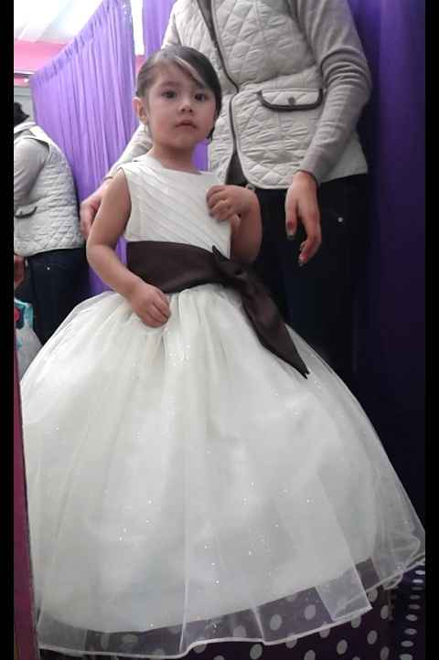 NUESTRA PAJECITA. VESTIDO