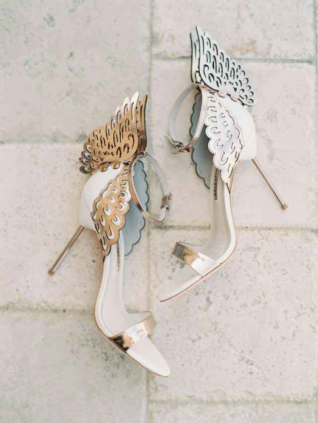 Cual de estos,  serían sus zapatos? - 2