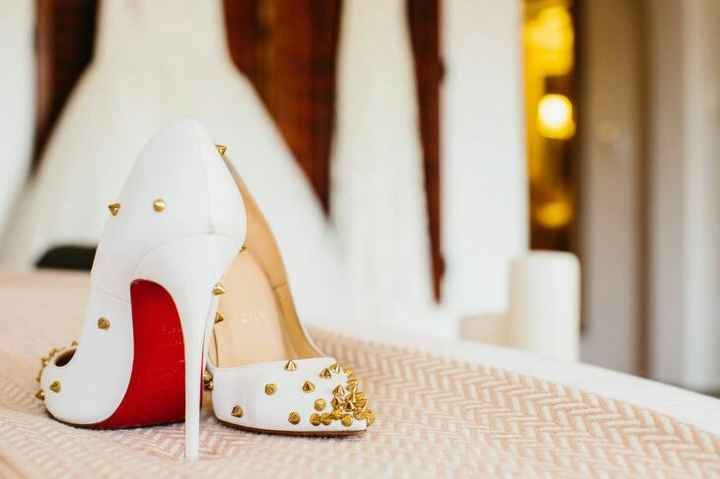 Cual de estos,  serían sus zapatos? - 11