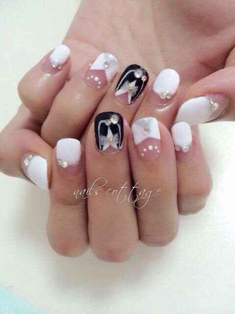 Uñas con motivos de novios - 1