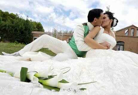Traje del novio,  color verde - 1