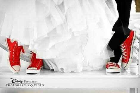 Boda en rojo "los zapatos del novio" - 2