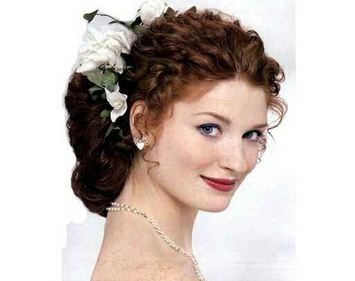 Peinados para novia, cabello rizado - 5