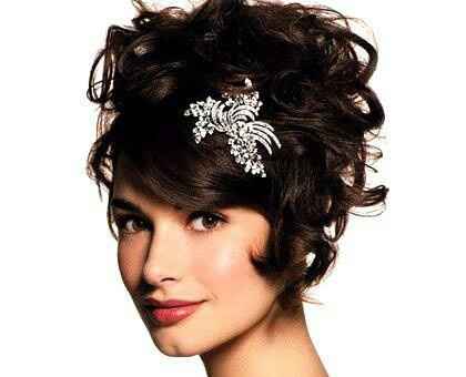 Peinados para novia, cabello rizado - 7