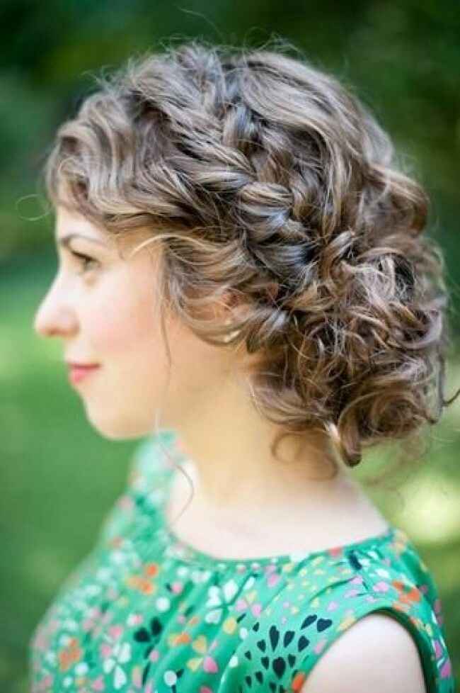 Peinados para novia, cabello rizado - 11