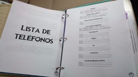 Los telefonos a la mano