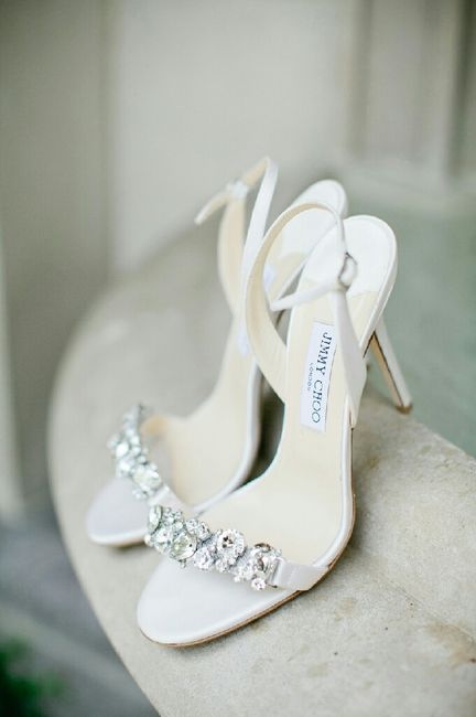 Cual de estos,  serían sus zapatos? - 15